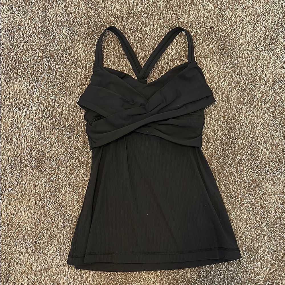 Black Lululemon Athletic Top
